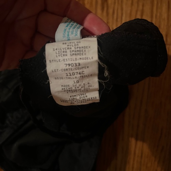 Liz Claiborne black bathing suit- size 10 - Picture 4 of 4